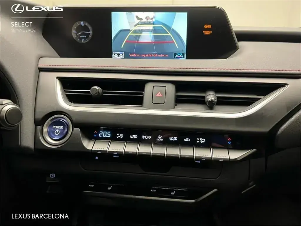 Usado Lexus UX Sport Line 184 CV (135 kW) 2019 Otro SUV