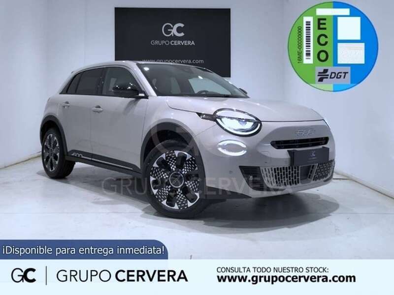 Marrón Nuevo 2024 Fiat 600 La Prima SUV | 24.600 € (Precio justo) - Imagen 1/4