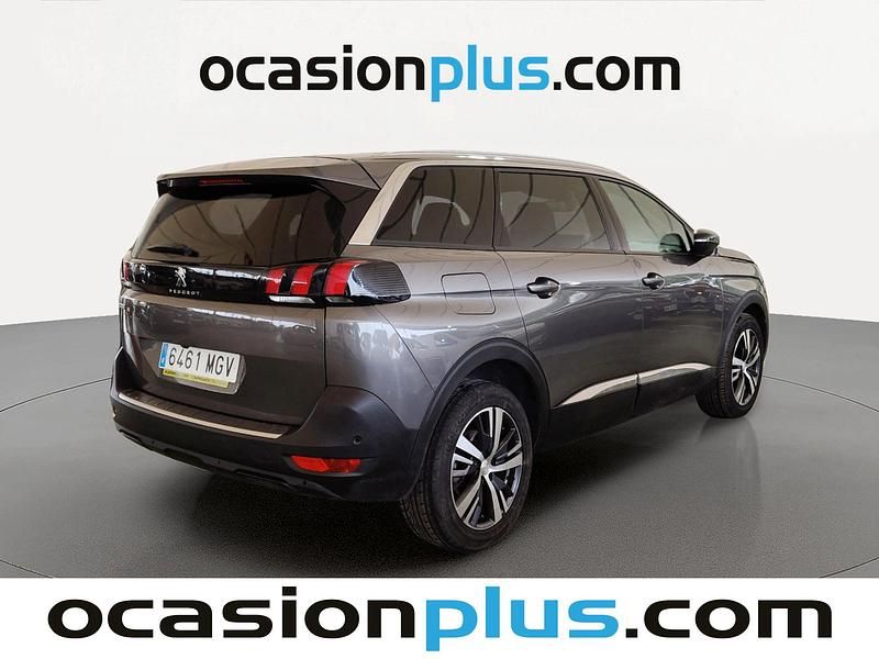 Usado Peugeot 5008 Allure 131 CV (96 kW) 2023 Gris plata SUV