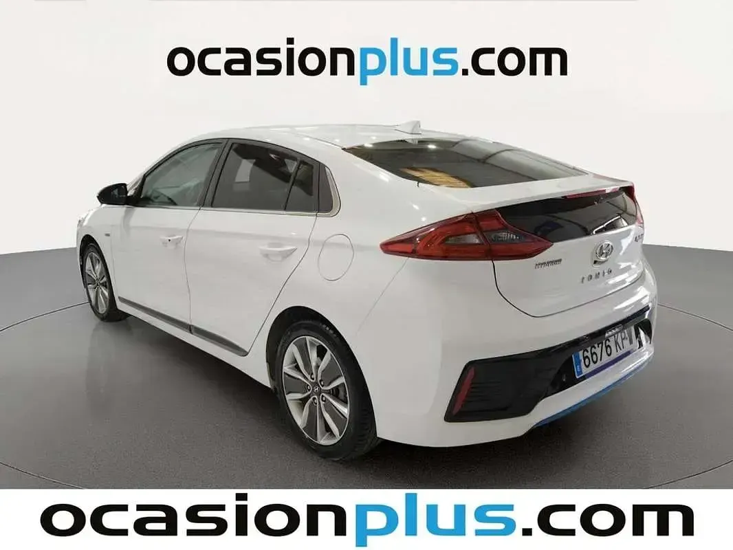 Usado Hyundai Ioniq 141 CV (103 kW) 2018 Blanco Utilitario