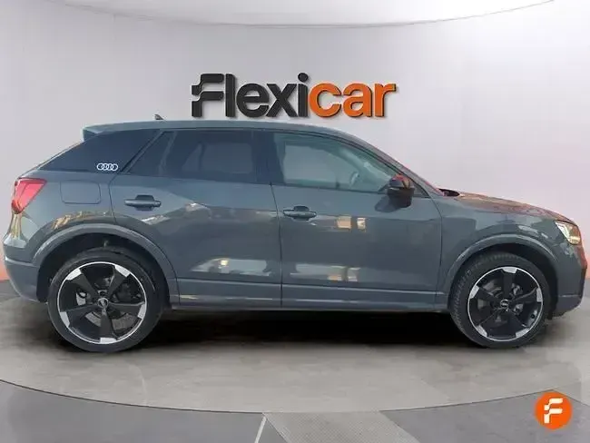 Usado Audi Q2 Sport 116 CV (85 kW) 2020 Gris SUV