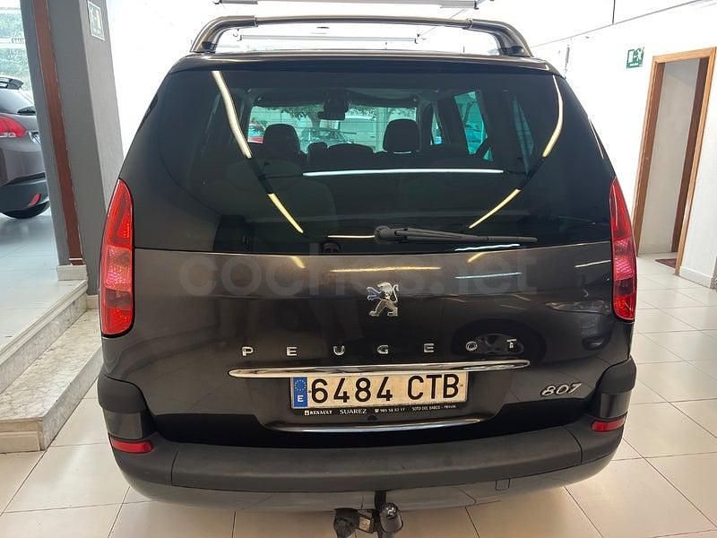 Usado Peugeot 807 109 CV (80 kW) 2004 Negro Monovolumen