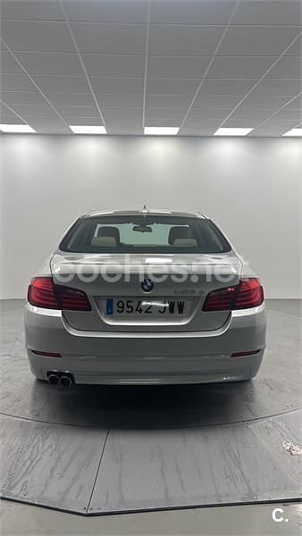 Usado BMW 520 Efficient Dynamics 184 CV (135 kW) 2012 Gris / plata Berlina