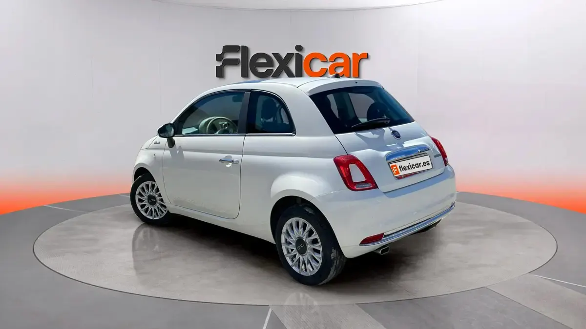 Usado Fiat 500 Dolcevita 71 CV (52 kW) 2023 Blanco Berlina
