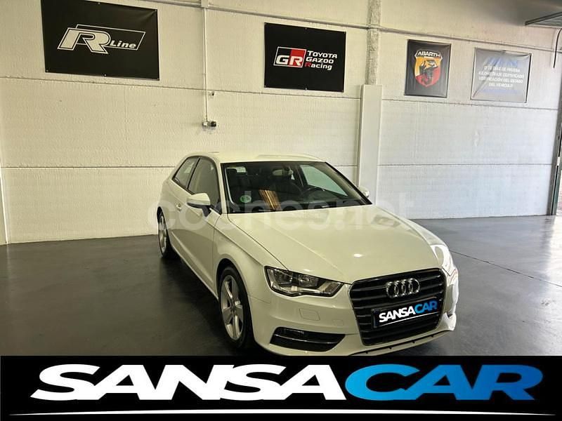 Blanco Usado 2013 Audi A3 Attraction Berlina | 11.999 € (Precio justo) - Imagen 1/4