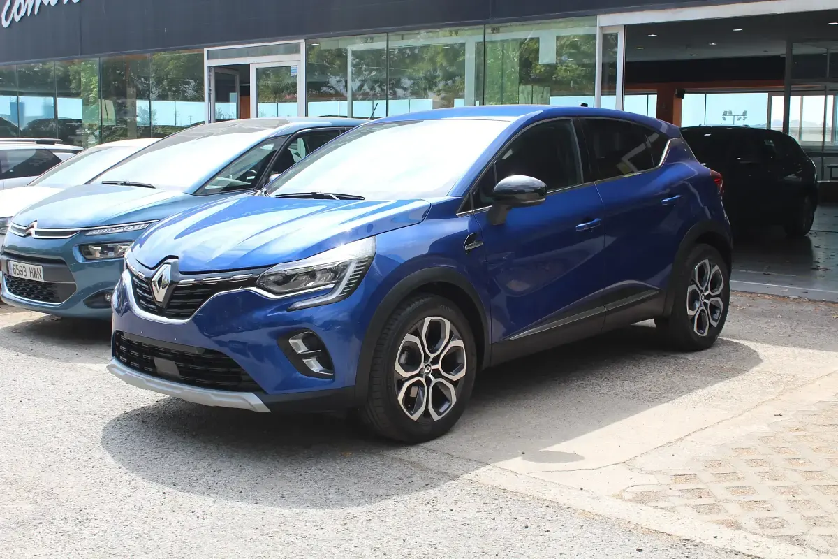 Usado Renault Captur Techno 91 CV (66 kW) 2024 Azul SUV