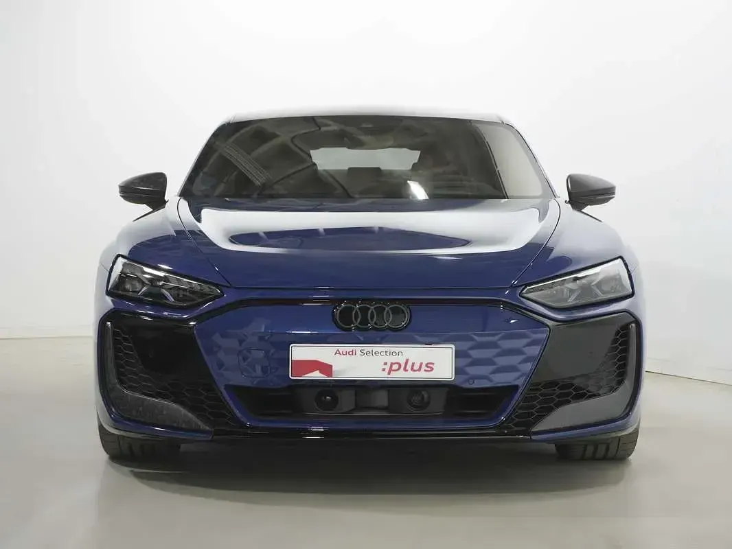 Usado Audi e-tron GT quattro Performance 550 kW (748 CV) 2024 Azul Berlina