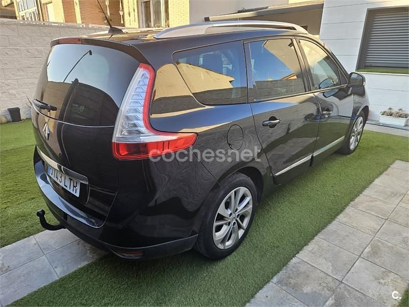 Usado Renault Grand Scénic III Bose Edition 130 CV (95 kW) 2014 Negro Monovolumen
