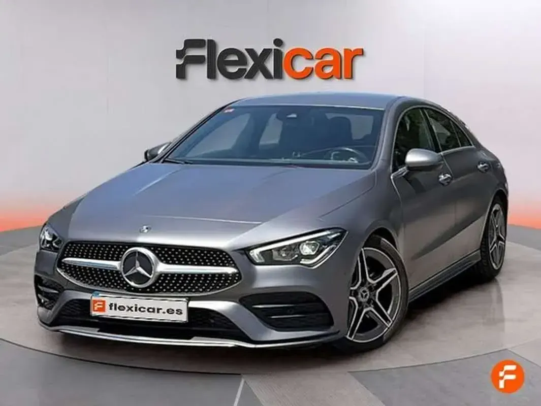 Usado Mercedes CLA220 Shooting Brake 190 CV (139 kW) 2021 Gris Familiar