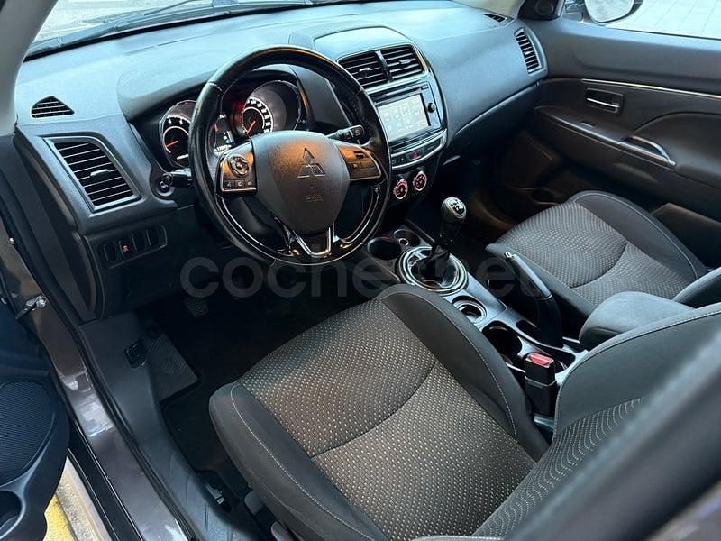Usado Mitsubishi ASX Motion 117 CV (86 kW) 2016 Marrón SUV