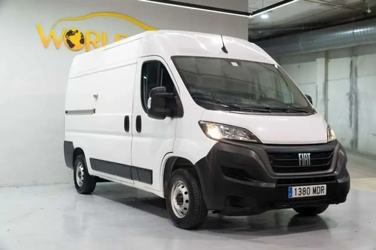 Usado Fiat Ducato 140 CV (102 kW) 2023 Blanco Van