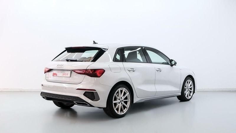 Käytetty Audi A3 150 HP (110 kW) 2024 Valkoinen