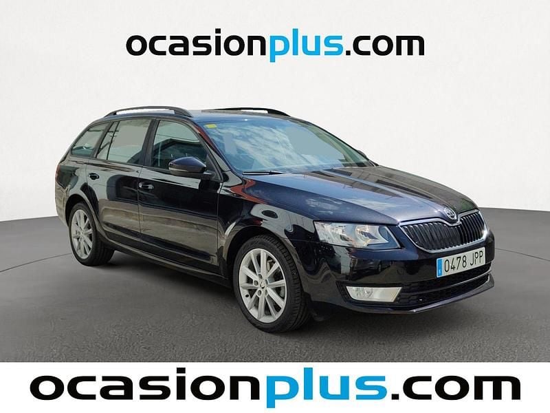 Usado Skoda Octavia Ambition 110 CV (80 kW) 2016 Negro Familiar