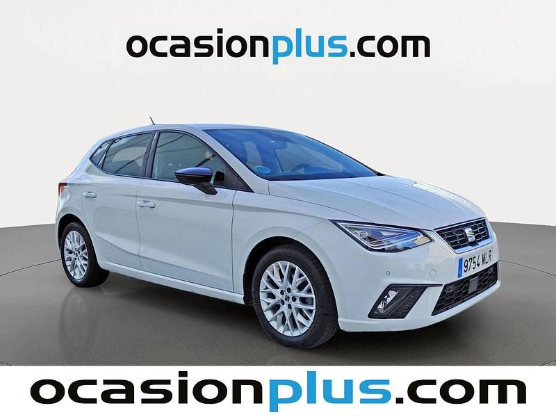 Usado Seat Ibiza FR 110 CV (80 kW) 2023 Blanco Berlina