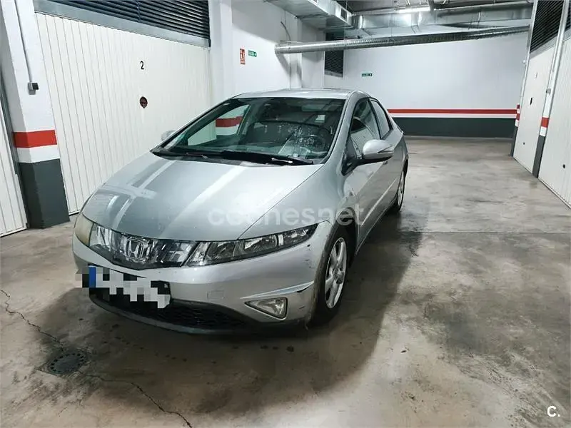 Usado Honda Civic Comfort 100 CV (73 kW) 2009 Gris / plata Berlina
