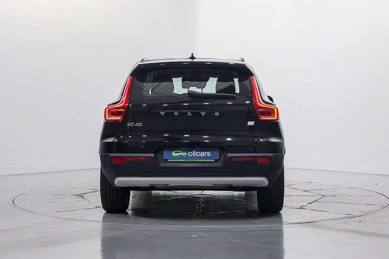 Usado Volvo XC40 Inscription 261 CV (191 kW) 2021 Negro SUV