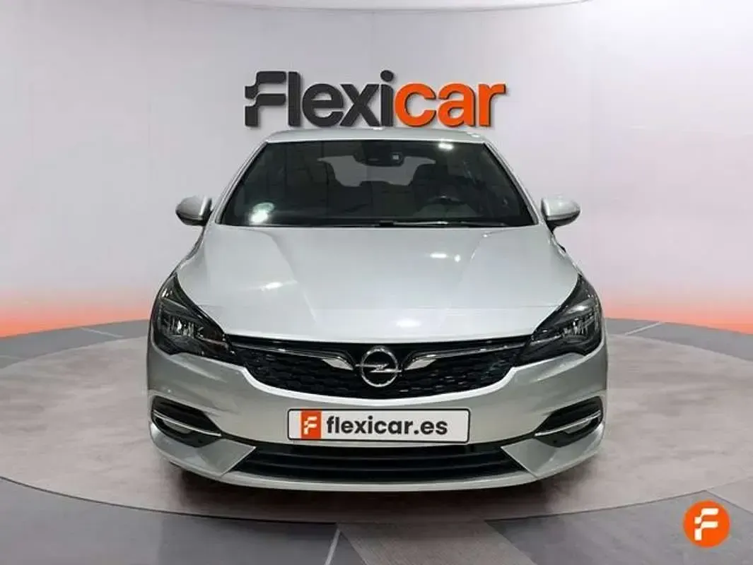 Usado Opel Astra GS Line 131 CV (96 kW) 2020 Gris Berlina
