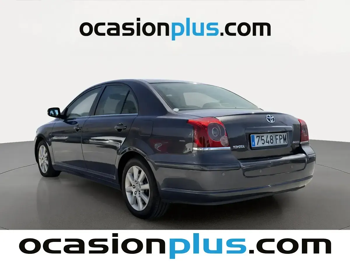 Usado Toyota Avensis Sol 150 CV (110 kW) 2007 Gris Berlina