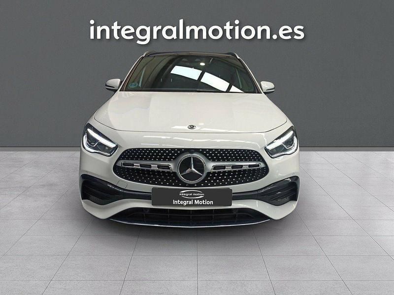 Usado Mercedes GLA200 150 CV (110 kW) 2020 Blanco SUV