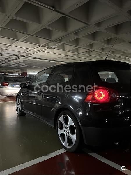 Usado VW Golf V GTI 200 CV (147 kW) 2007 Negro Berlina
