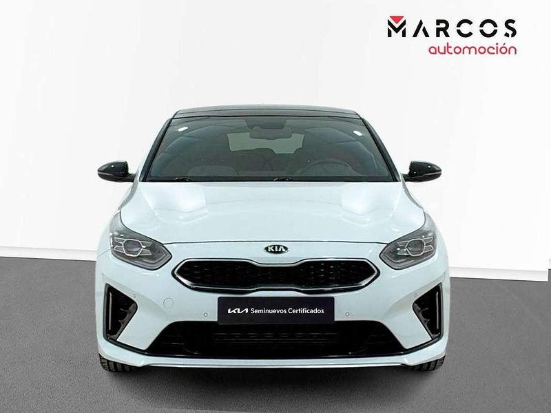 Usado Kia ProCeed GT-Line 140 CV (102 kW) 2020 Blanco Familiar