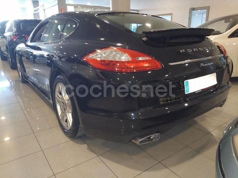 Usado Porsche Panamera 250 CV (183 kW) 2012 Negro Berlina