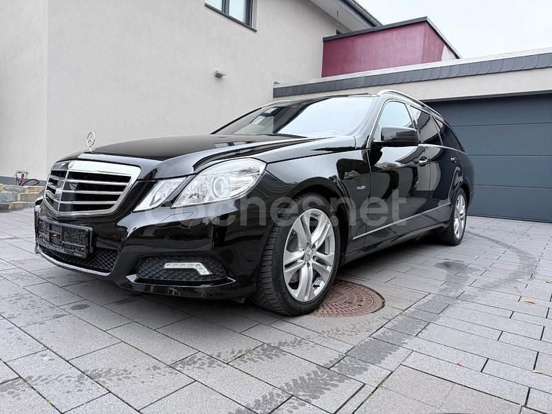 Usado Mercedes E350 Avantgarde 211 CV (155 kW) 2012 Negro Familiar