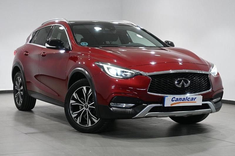 Usado Infiniti QX30 Premium 170 CV (125 kW) 2019 Granate