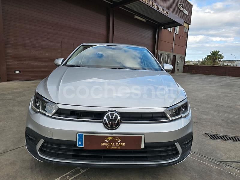 Usado VW Polo 95 CV (69 kW) 2023 Gris / plata Berlina
