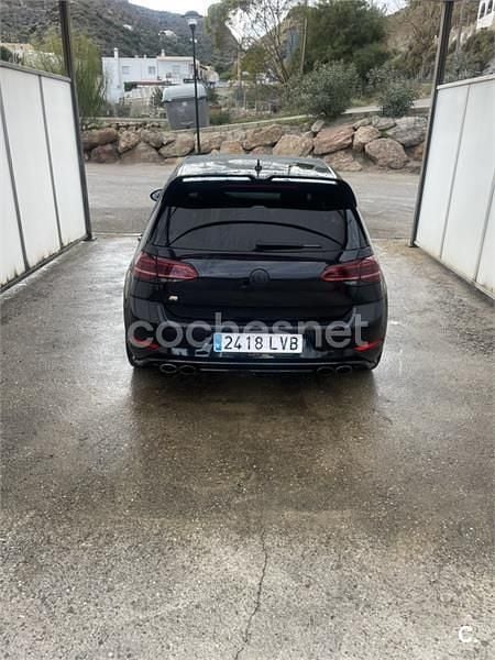Usado VW Golf VII R 310 CV (228 kW) 2017 Negro Berlina