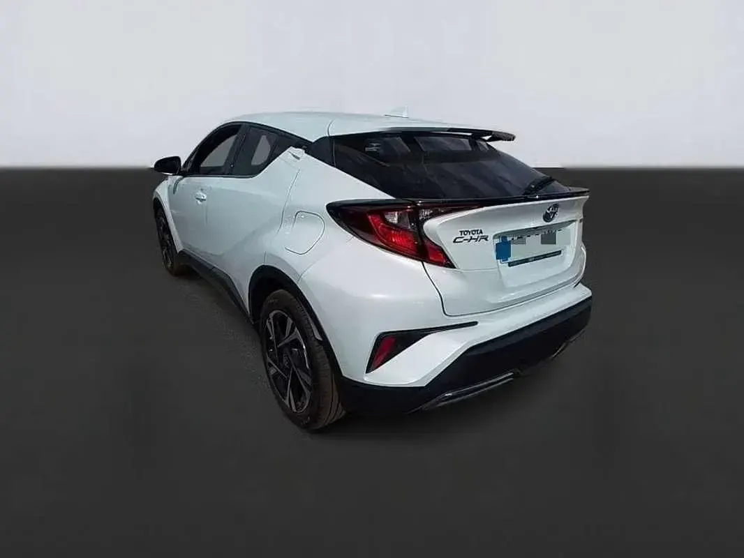 Usado Toyota C-HR+ Advance 152 CV (111 kW) 2024 Blanco SUV