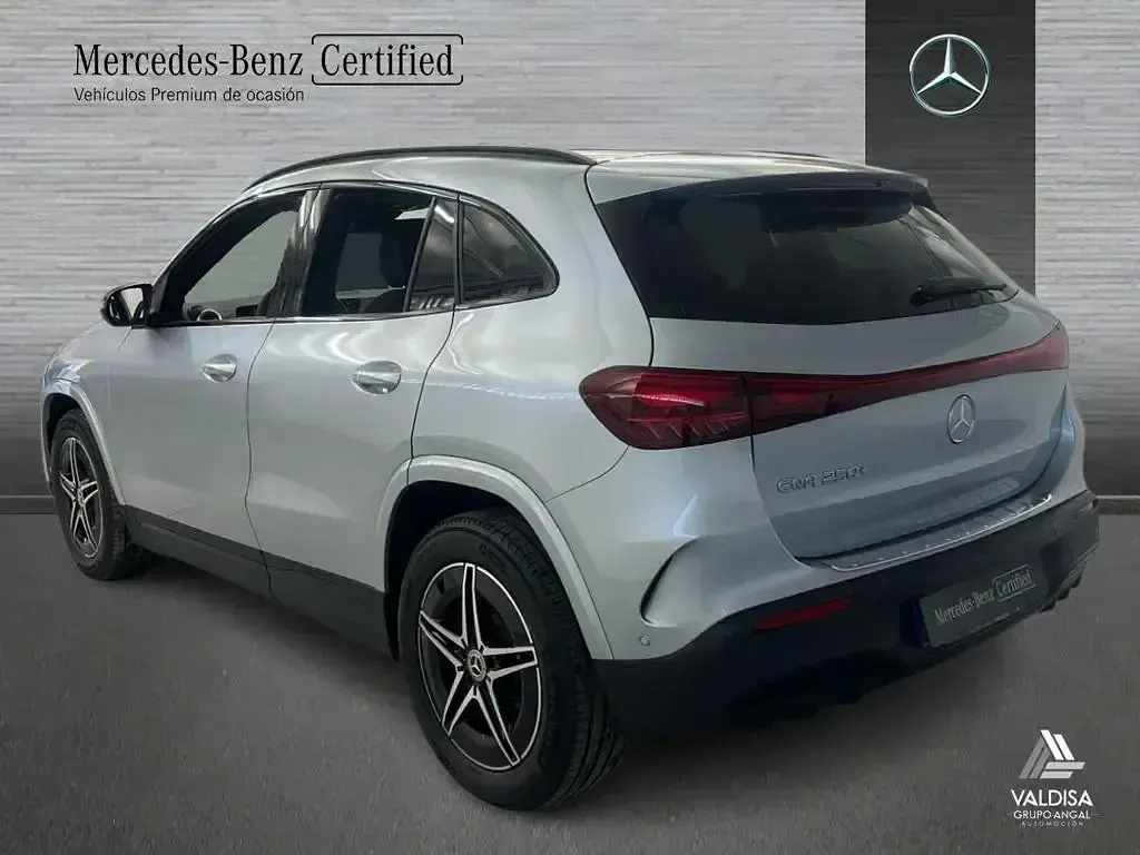 Usado Mercedes EQA250+ 139 kW (190 CV) 2026 Gris SUV