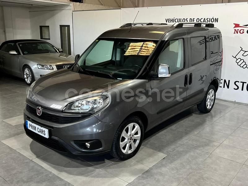 Gris / plata Usado 2015 Fiat Doblò Dynamic Monovolumen | 6990 € (Precio justo) - Imagen 1/4