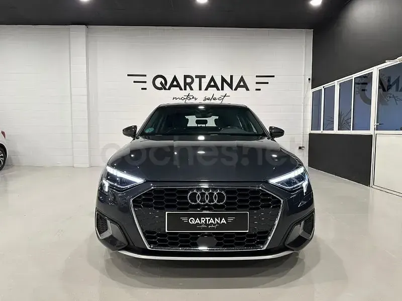 Usado Audi A3 Advanced Plus 150 CV (110 kW) 2023 Gris / plata Berlina