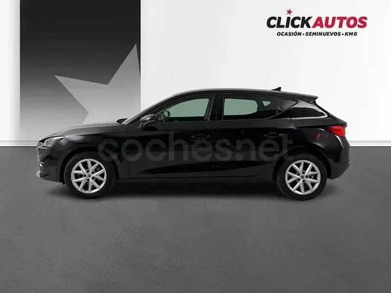 Usado Seat Leon Style 130 CV (95 kW) 2024 Negro Berlina