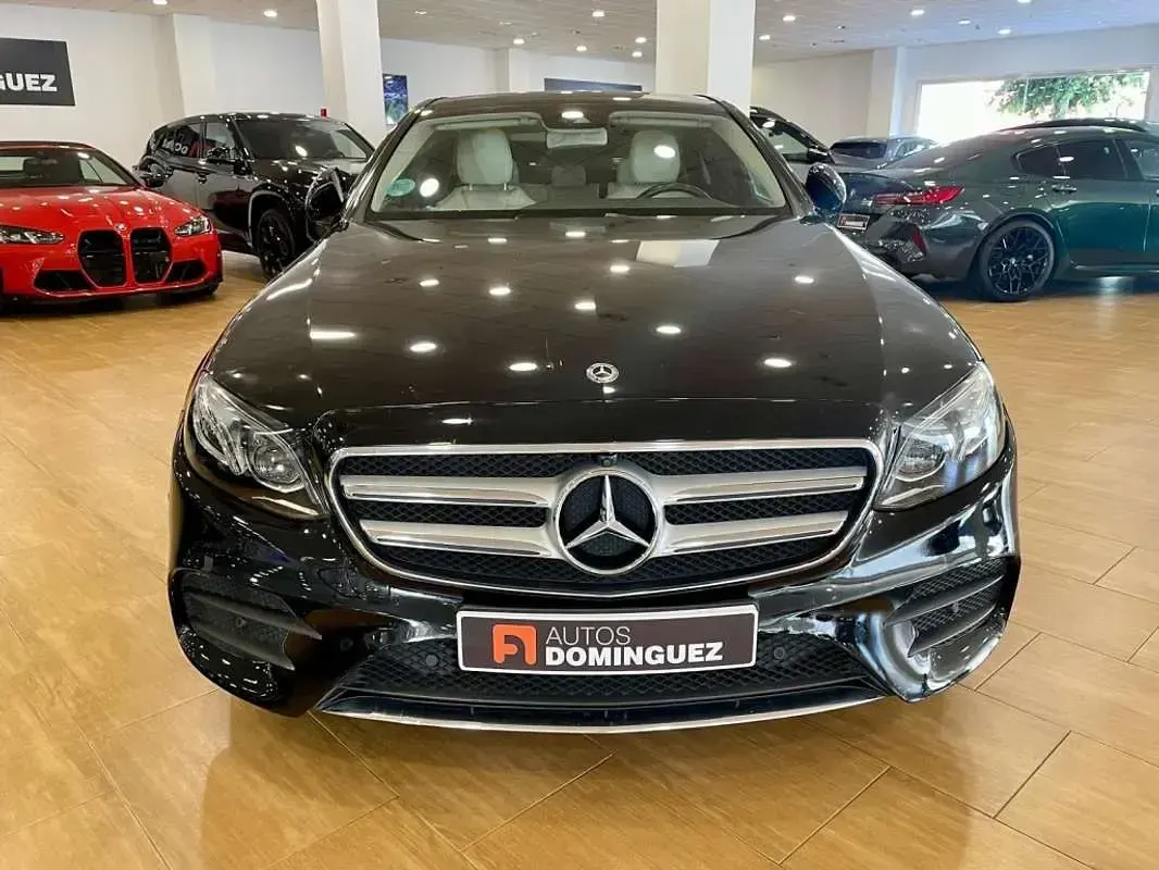 Usado Mercedes E220 194 CV (142 kW) 2019 Negro Berlina