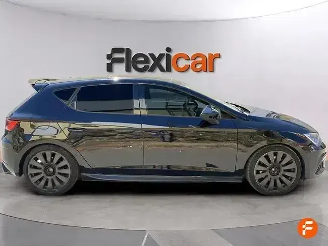 Usado Seat Leon FR 150 CV (110 kW) 2019 Negro
