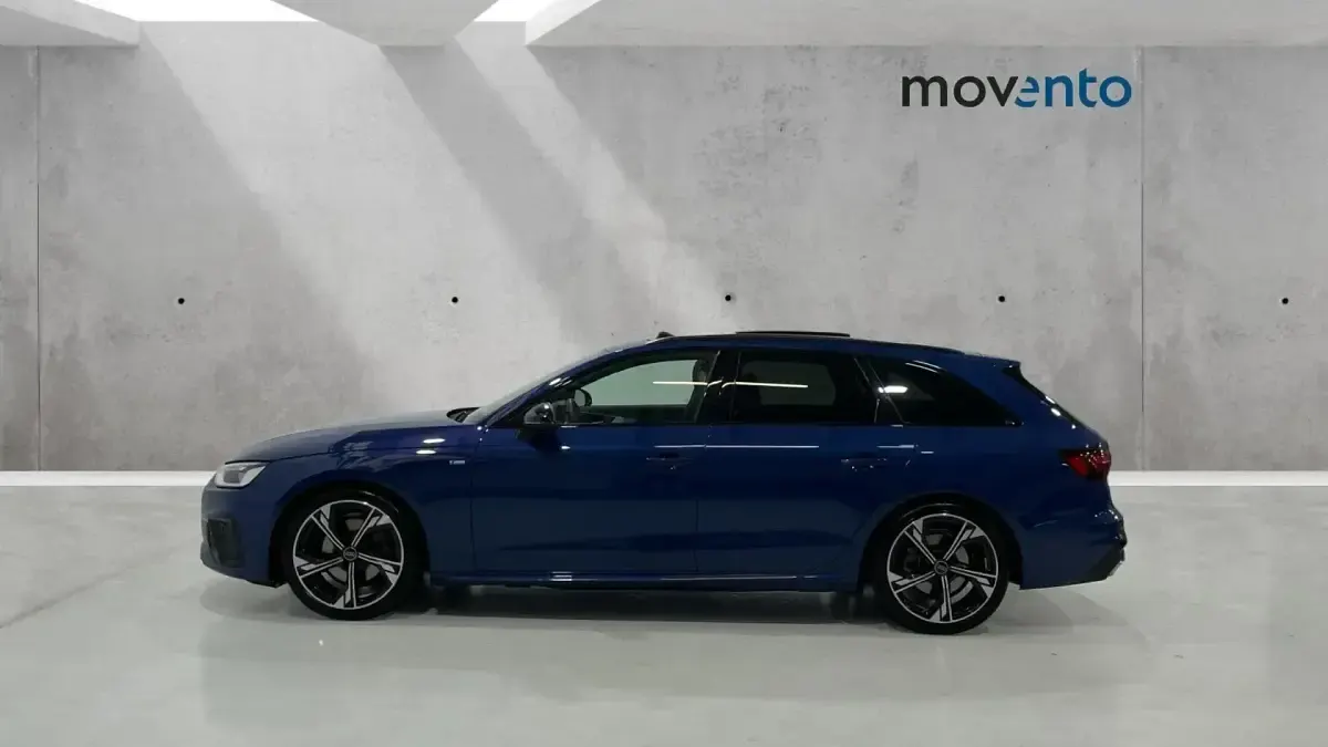 Usado Audi A4 163 CV (119 kW) 2024 Azul Familiar