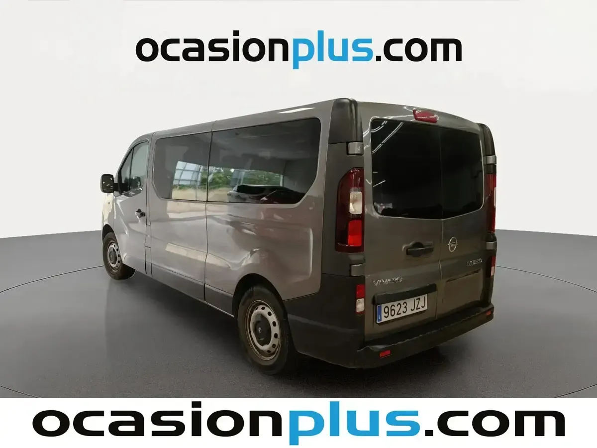 Usado Opel Vivaro S 125 CV (91 kW) 2017 Gris Monovolumen