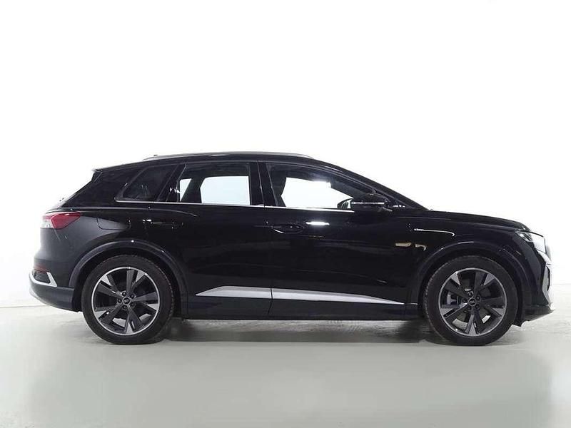 Usado Audi Q4 e-tron S-Line 150 kW (204 CV) 2024 Negro SUV