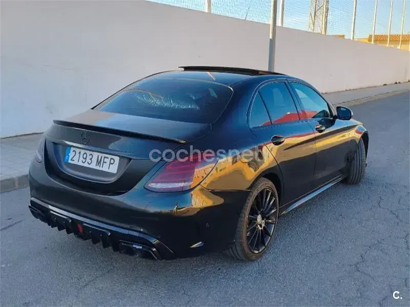 Usado Mercedes C220 AMG line 170 CV (125 kW) 2014 Negro Berlina