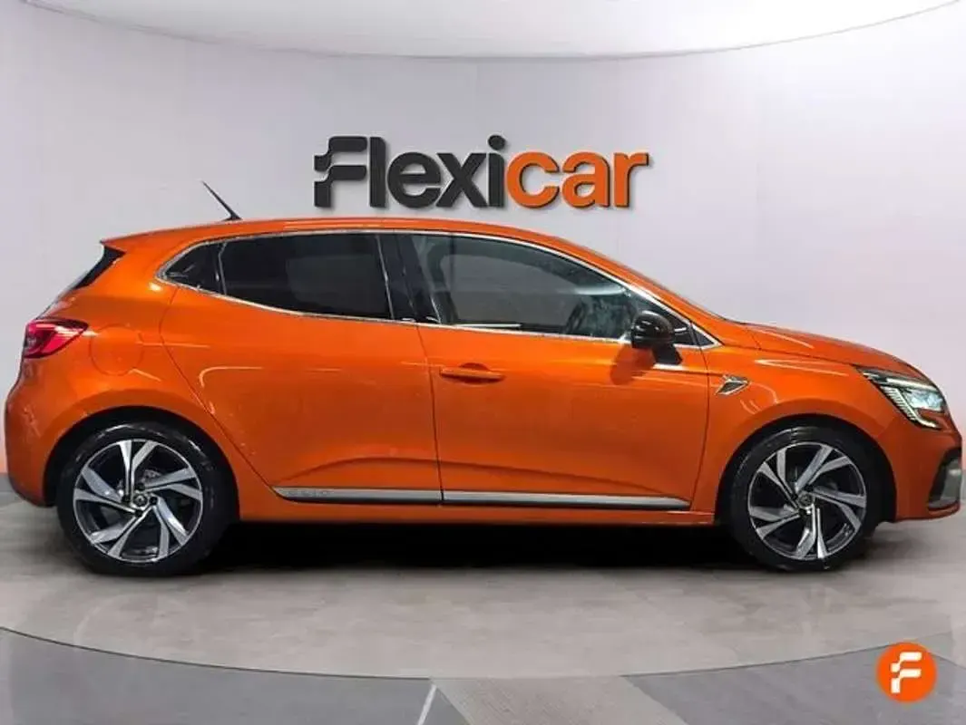 Usado Renault Clio RS Line 101 CV (74 kW) 2020 Naranja Utilitario