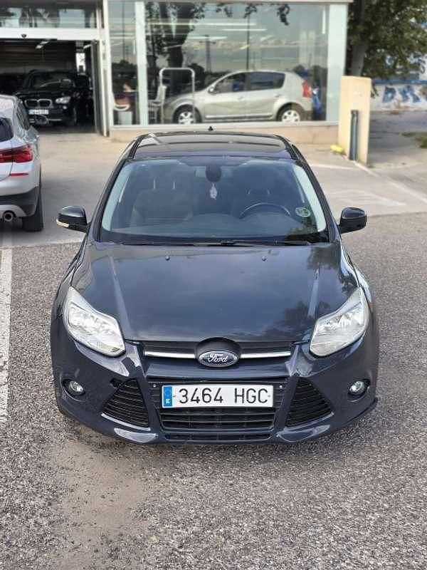 Gris Usado 2011 Ford Focus Trend Utilitario | 5990 € (Precio justo) - Imagen 1/4