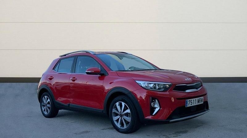 Rojo Usado 2024 Kia Stonic SUV | 19.700 € (Precio justo) - Imagen 1/4