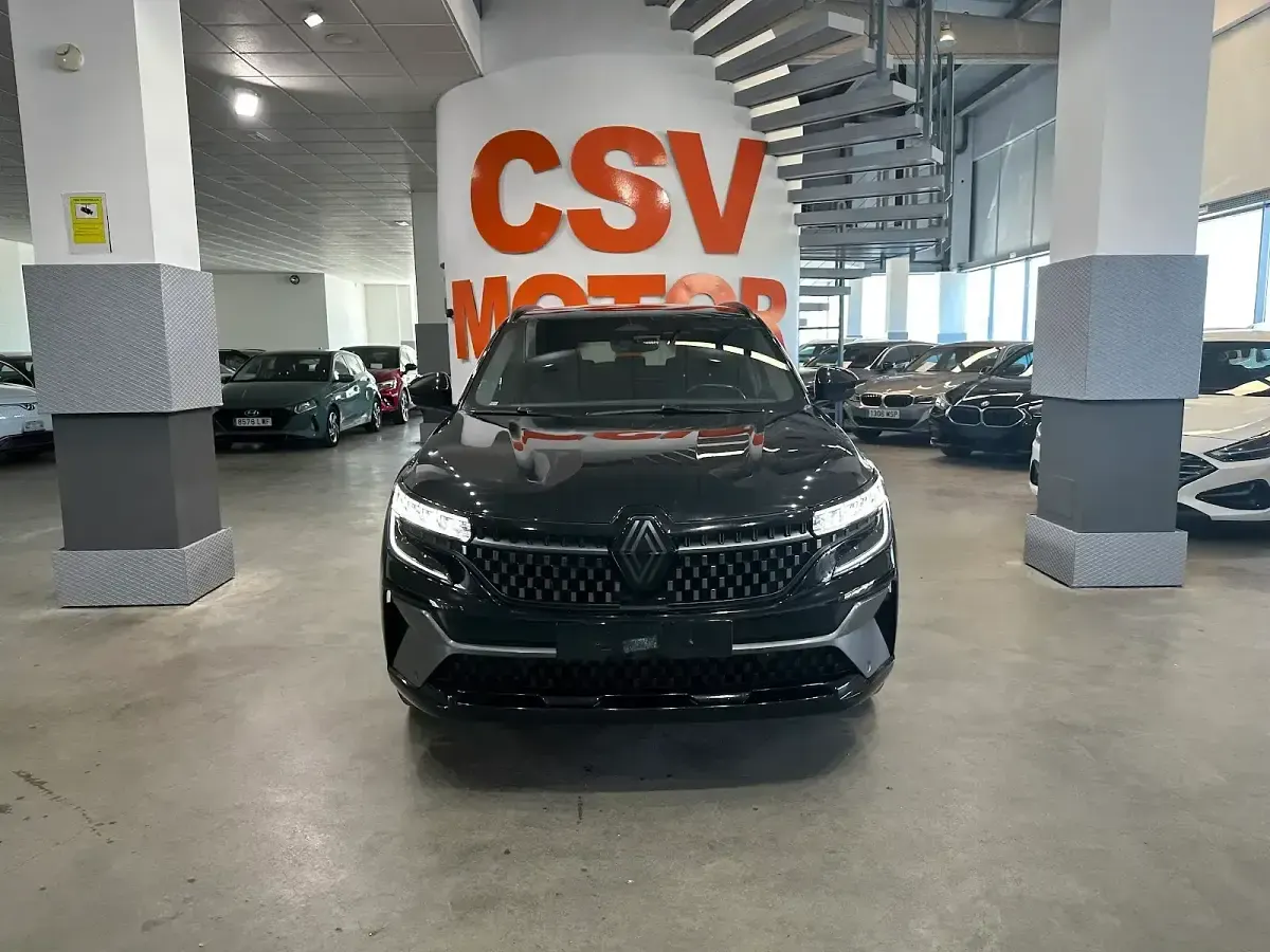 Usado Renault Austral Techno 160 CV (117 kW) 2024 Gris / plata SUV