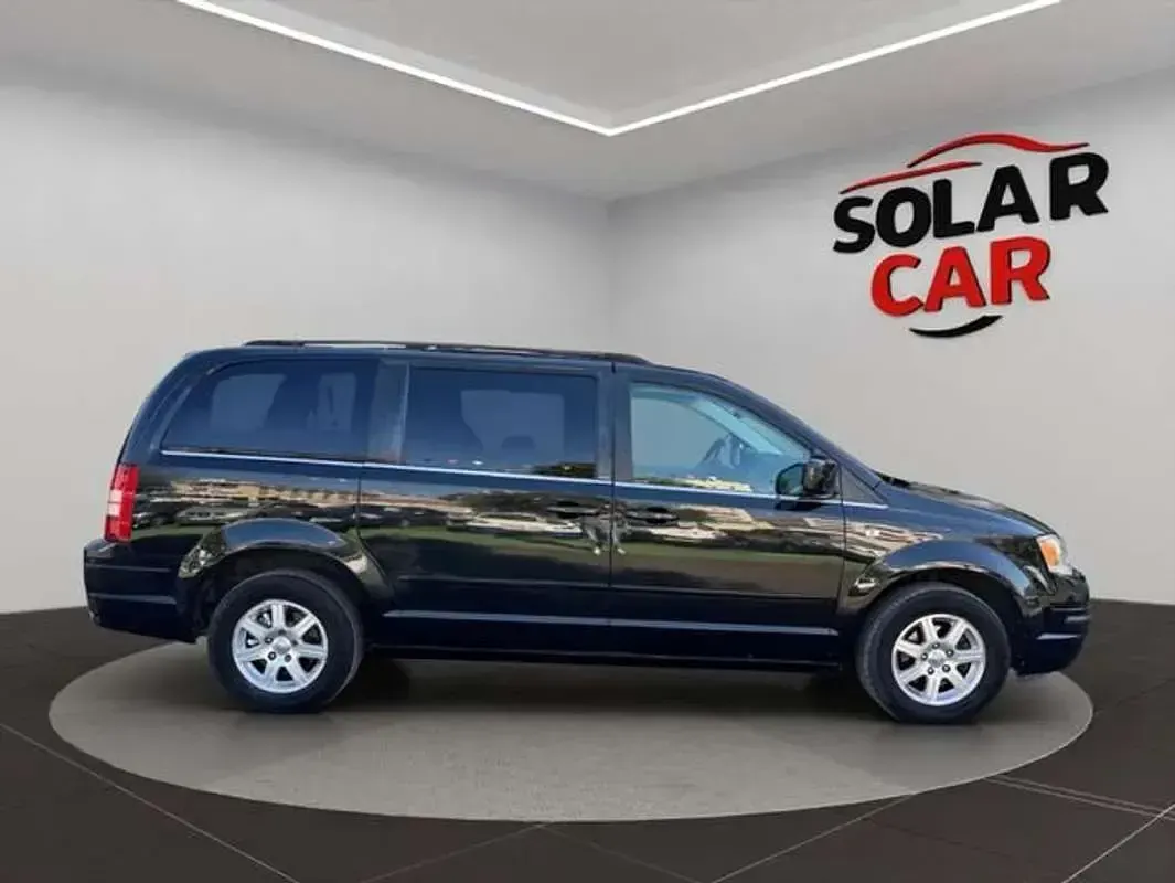 Usado Chrysler Voyager Touring 163 CV (119 kW) 2008 Negro Monovolumen