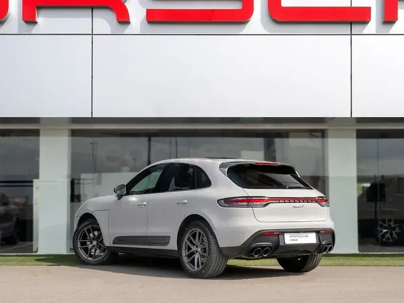 Usado Porsche Macan 265 CV (194 kW) 2022 Gris / plata SUV