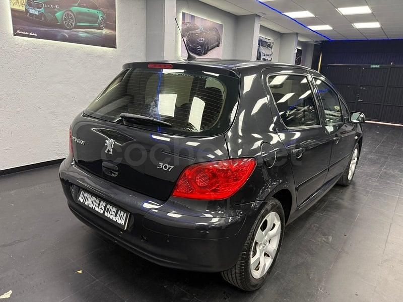 Usado Peugeot 307 90 CV (66 kW) 2006 Negro Berlina