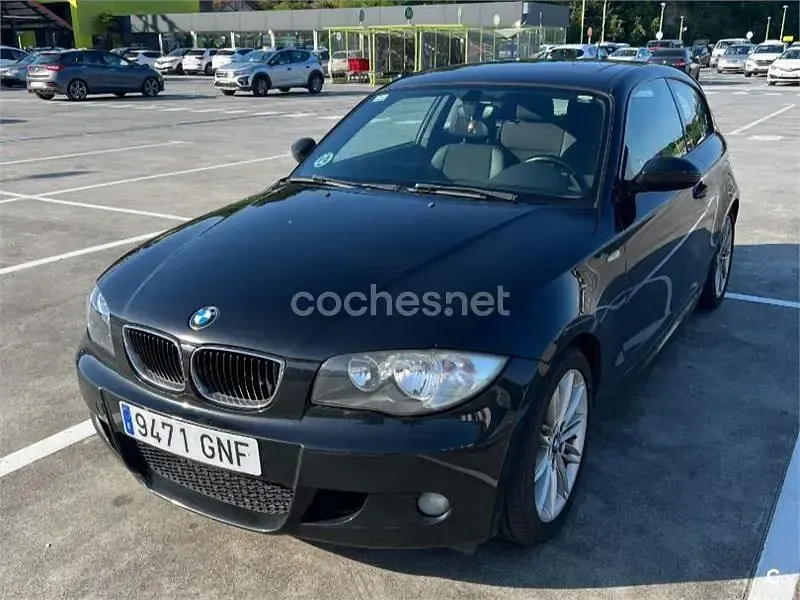 Usado BMW 116 115 CV (84 kW) 2009 Negro Utilitario