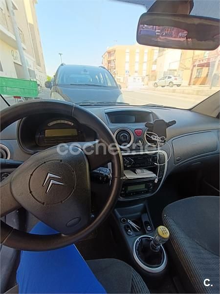 Usado Citroën C2 70 CV (51 kW) 2007 Rojo Utilitario